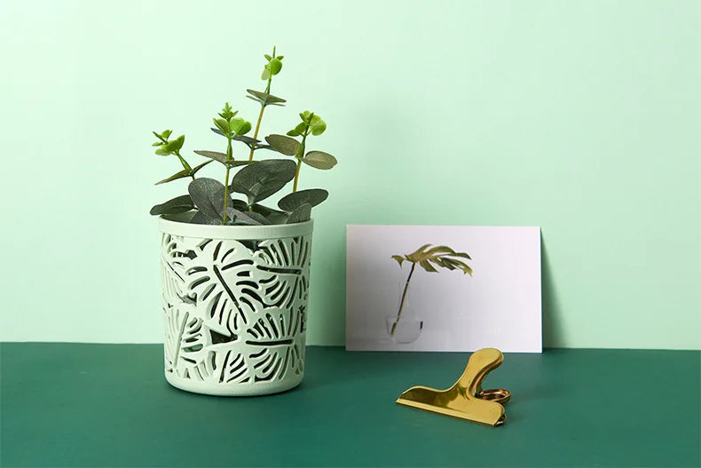 “Creative Leaf” Pencil Holder